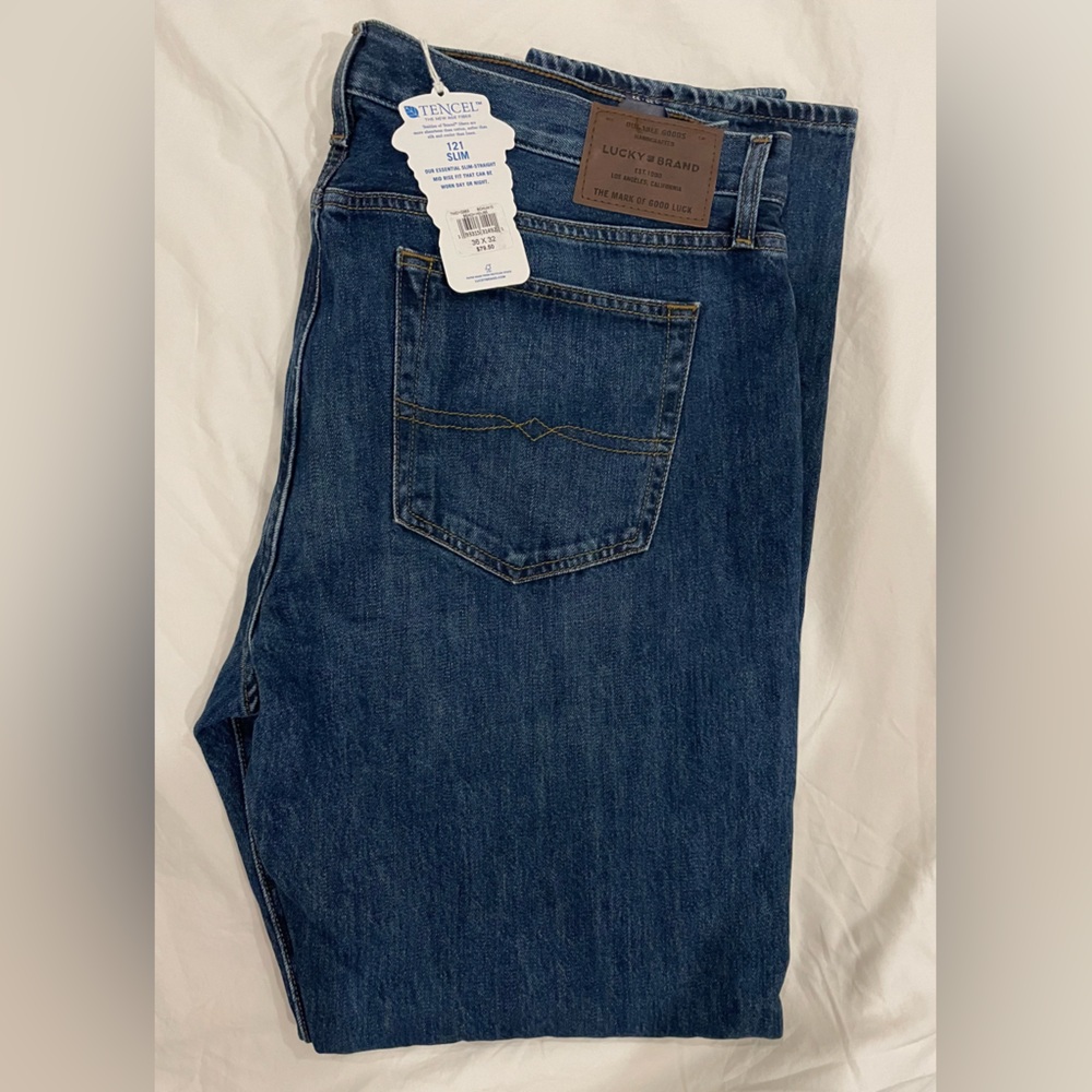 Lucky Brand Men's Dark Blue 121 Slim Jeans